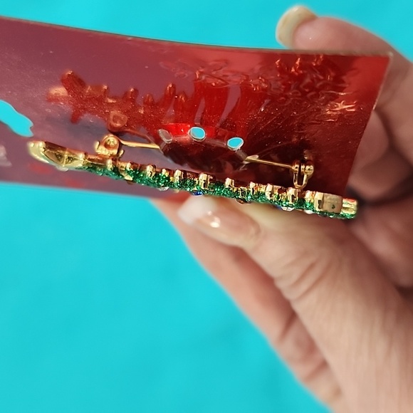 NWT Christmas Tree Rhinestone Brooch Pin - Picture 4 of 8